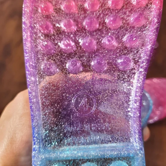 Children's Place Girls Jelly Sparkly Ombre Pink, Purple And Blue Sandals Size 4 - Picture 5 of 6